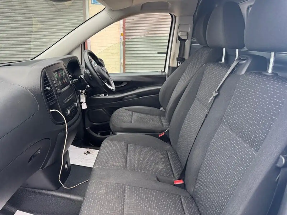 2021-mercedes-benz-vito-20cdi-114-progressive-l2-134bhpeu6dt-panel-1749cc-9g-tronic-big-52