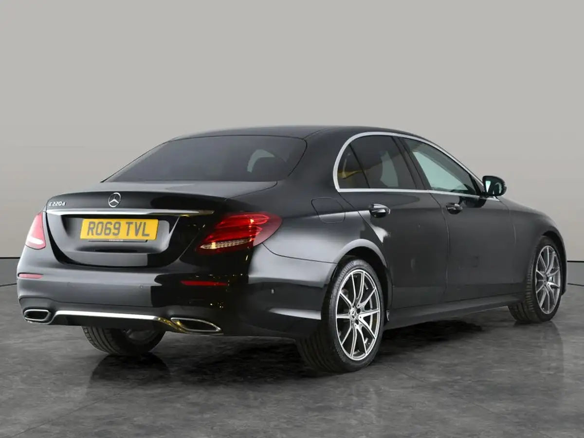 2019-mercedes-benz-e-class-20d-e220d-amg-line-edition-saloon-4d-big-11
