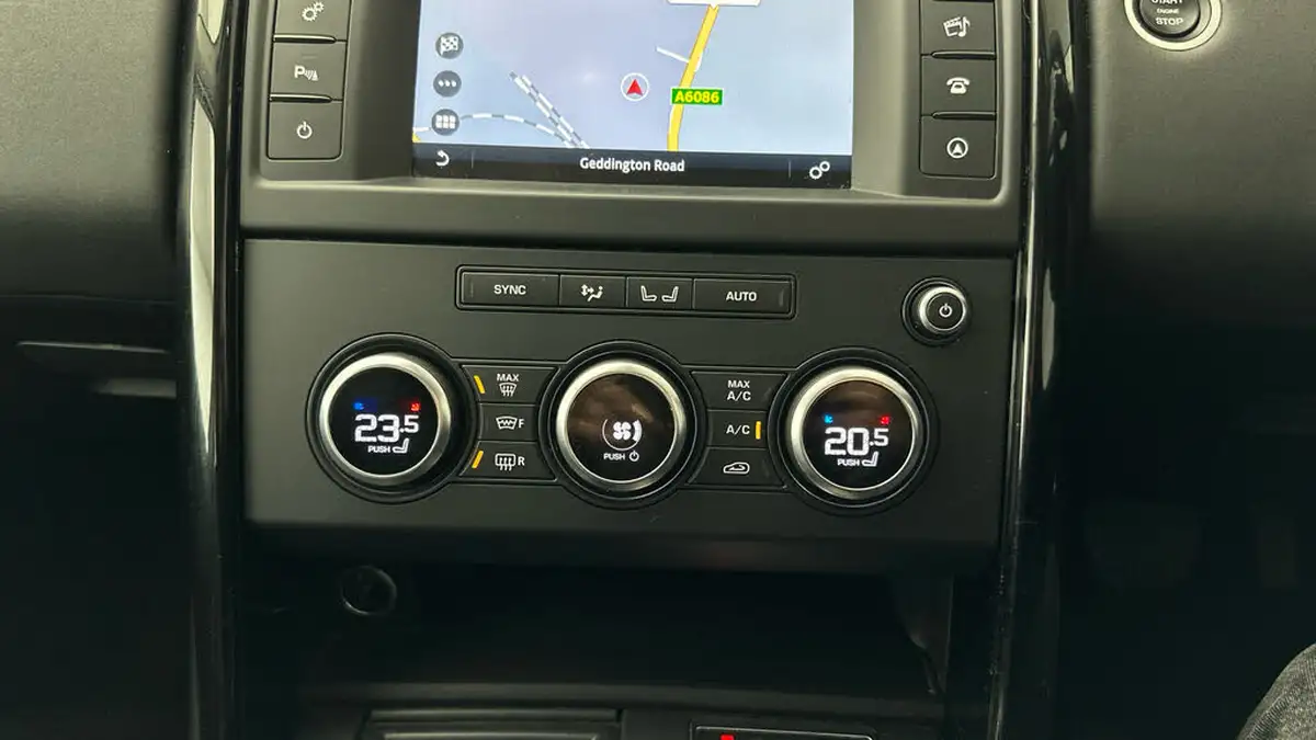 2017-land-rover-discovery-30td6-se-259ps-awd-station-wagon-5d-auto-big-26
