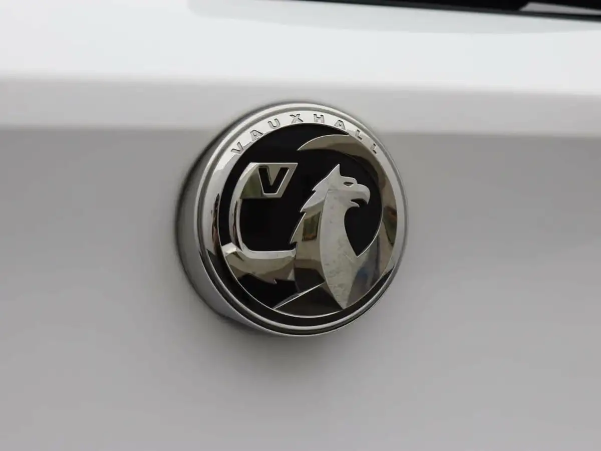 2023-vauxhall-corsa-12-turbo-design-auto-big-41