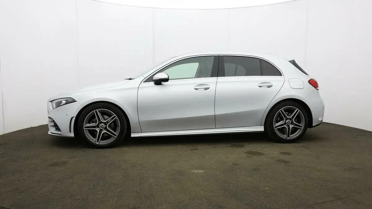2020-mercedes-benz-a-class-13-a200-amg-line-premium-hatchback-5d-7g-dct-big-62