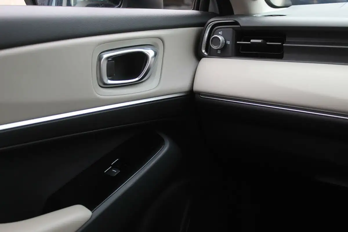 2022-honda-hr-v-15-i-mmd-advance-style-big-22