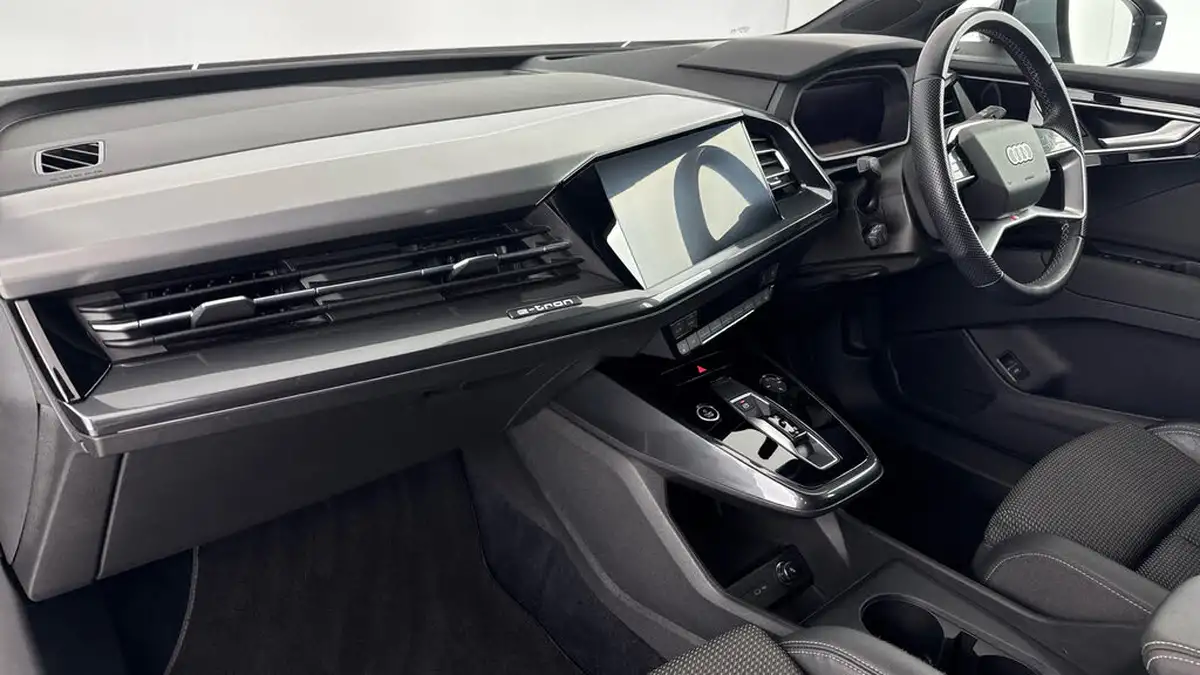 2022-audi-q4-e-tron-40e-s-line-station-wagon-big-9