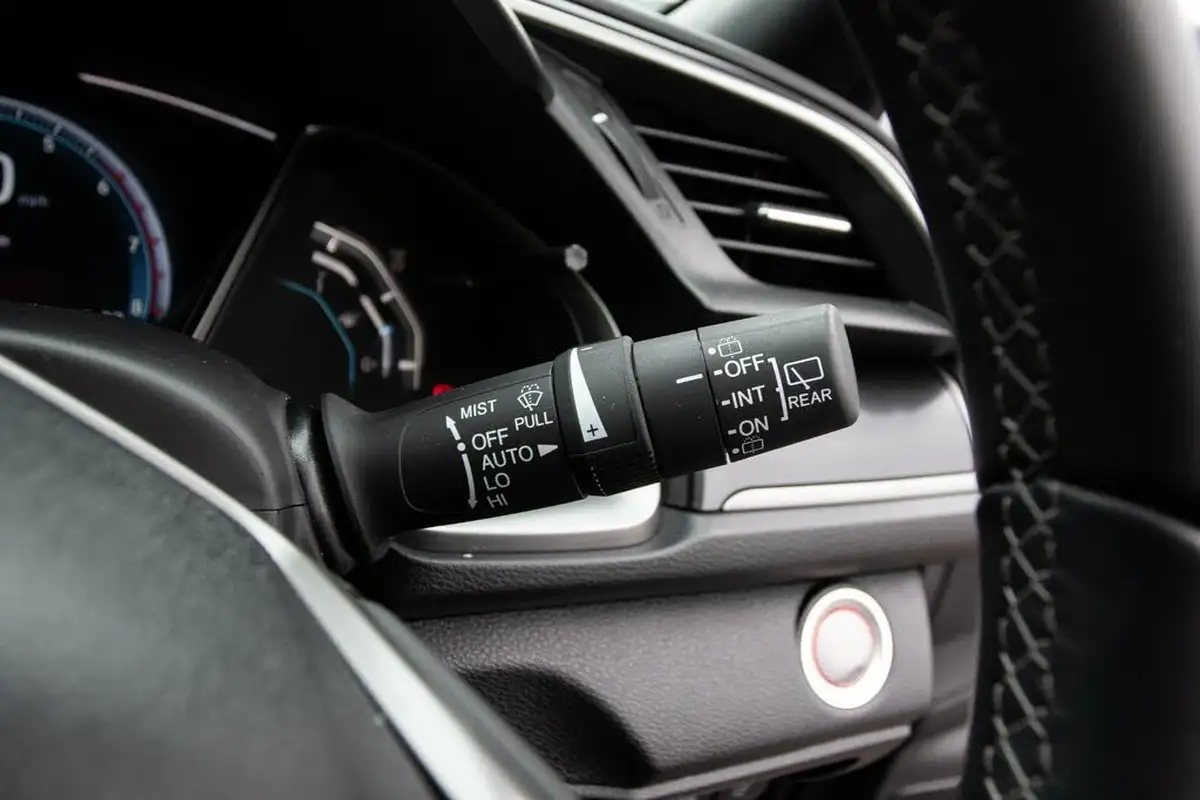 2020-honda-civic-10-vtec-turbo-ex-ss-hatchback-5d-big-17
