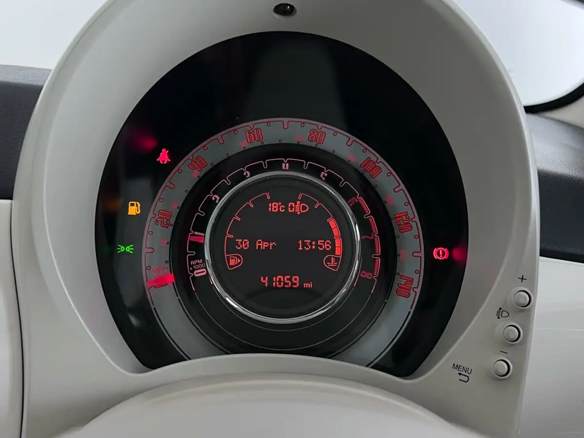 2017-fiat-500-12-lounge-big-16