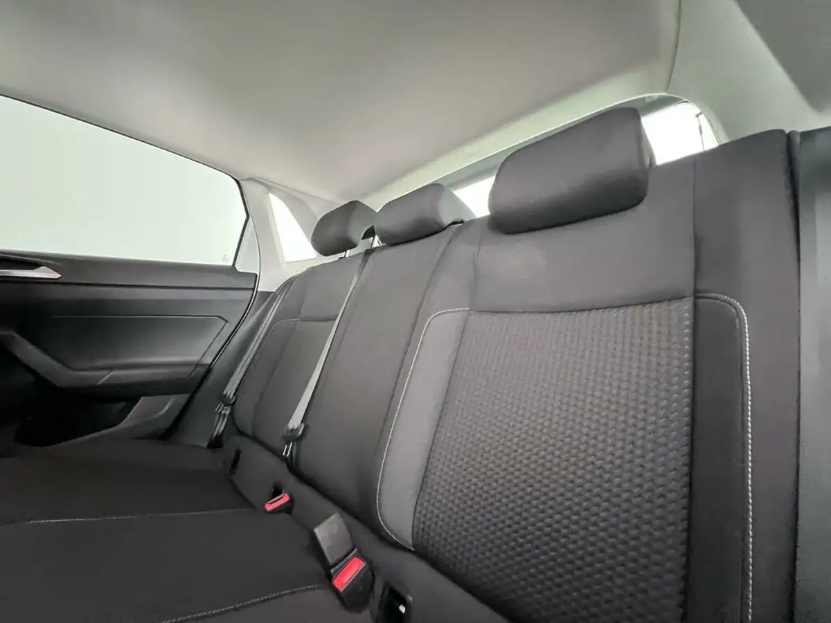 2021-volkswagen-polo-10-tsi-match-big-12