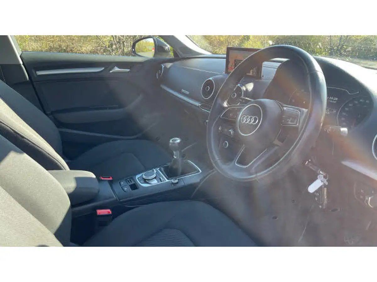2018-audi-a3-15-tfsi-se-technik-big-34