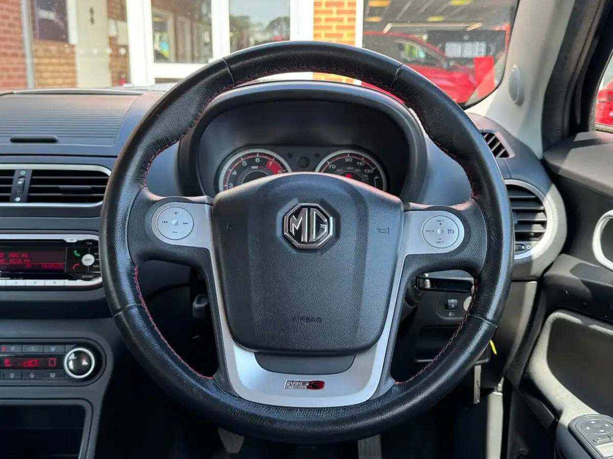 2017-mg-mg3-15-vti-tech-3form-sport-big-16
