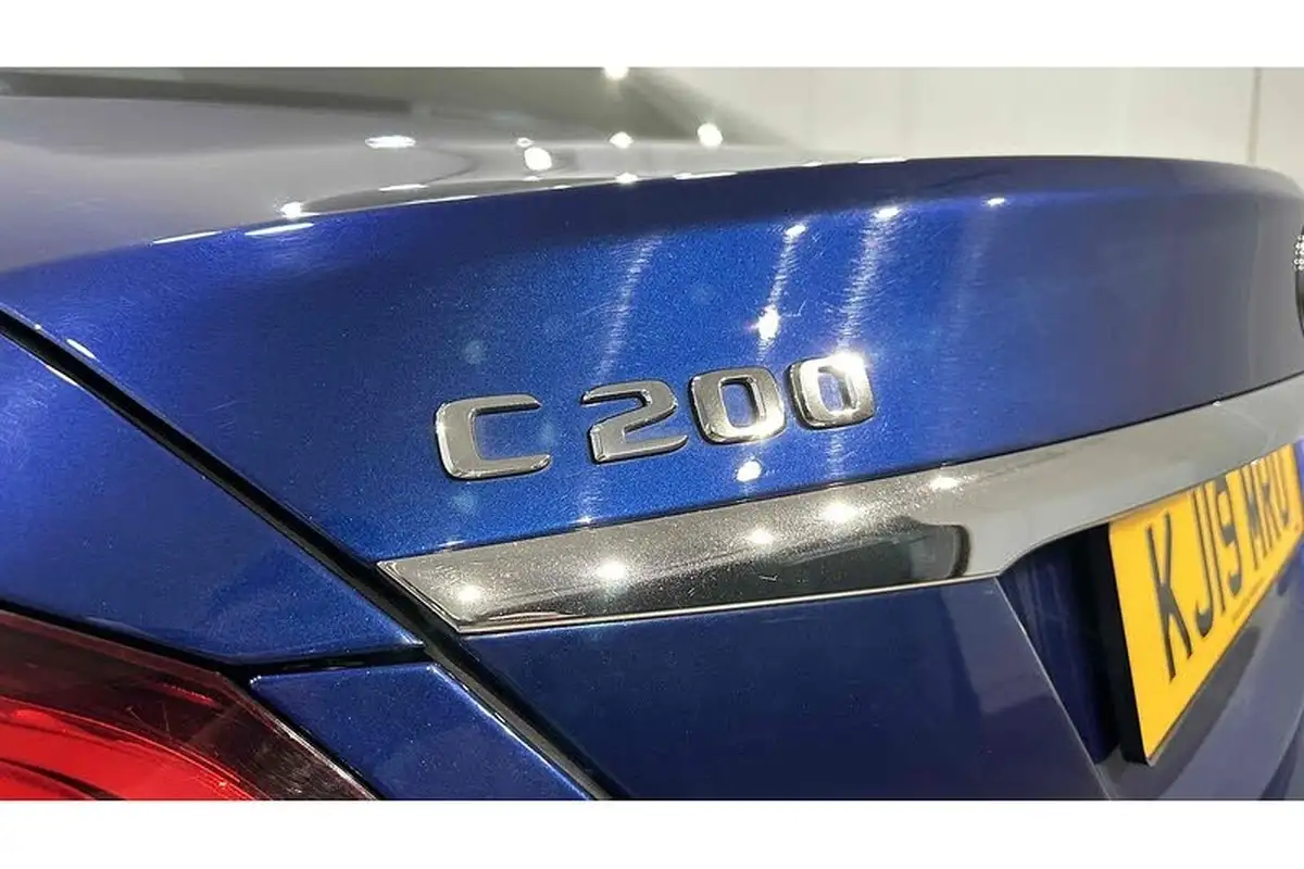 2019-mercedes-benz-c-class-15-c200-sport-premiumss-saloon-4d-big-10