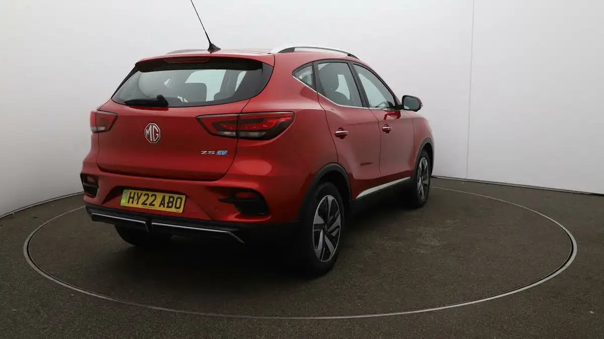 2022-mg-zs-suv-e-trophy-ev-176ps-big-48