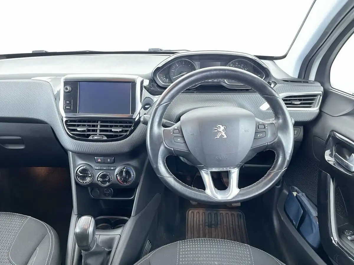 2017-peugeot-208-16bluehdi-allure-100bhp-5d-big-34
