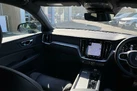 2021-volvo-v60-20-b4-r-design-small-30