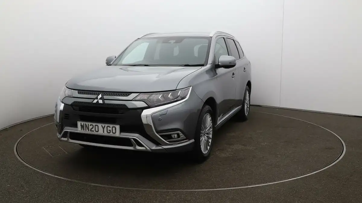 2020-mitsubishi-outlander-24-exceed-phev-big-28