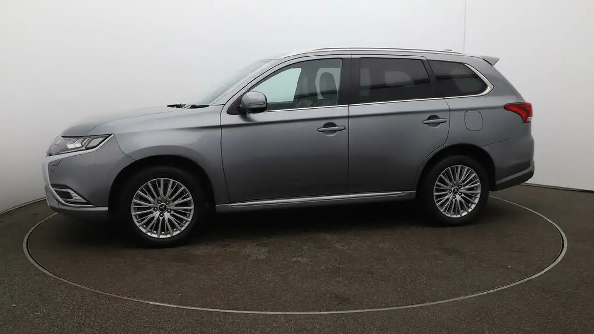 2020-mitsubishi-outlander-24-exceed-phev-big-56