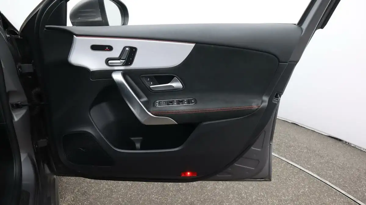 2020-mercedes-benz-a-class-13-a200-amg-line-premium-plus-hatchback-5d-7g-dct-big-15