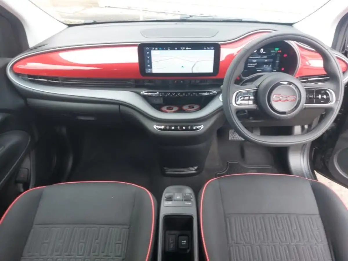 2022-fiat-500-e-red-93bhp-big-2