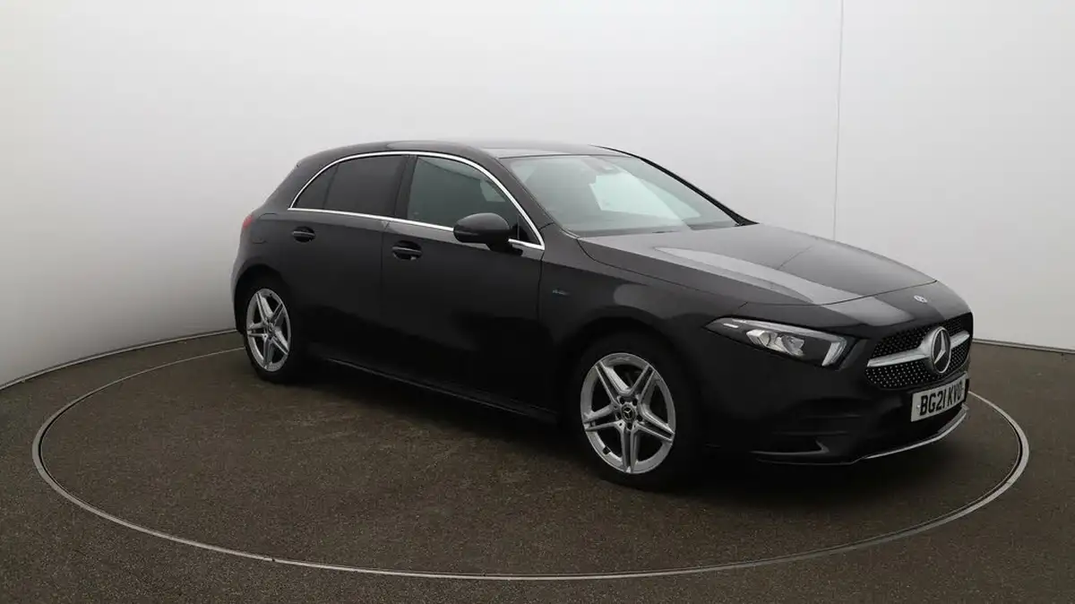 2021-mercedes-benz-a-class-13-a250e-amg-line-hatchback-5d-big-37