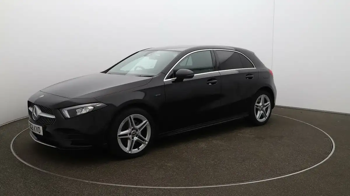 2021-mercedes-benz-a-class-13-a250e-amg-line-hatchback-5d-big-61