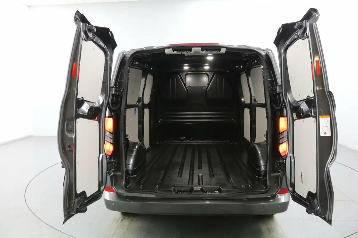 2023-ford-transit-custom-20tdci-320-l2h1-limited-136pseu6e-panel-van-1996cc-auto-big-12