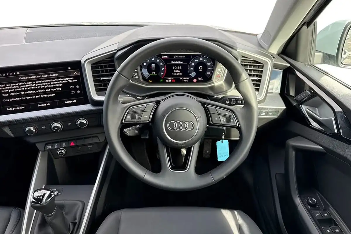 2025-audi-a1-10-30-tfsi-sport-big-16
