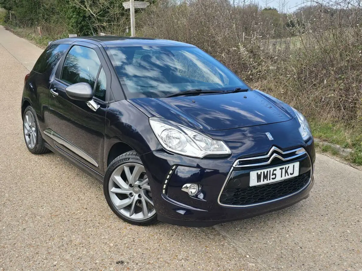 2015-citroen-ds3-12-dstyle-plus-big-14