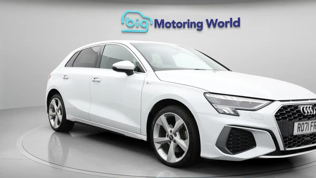 2021-audi-a3-14-40-tfsi-e-s-line-big-0