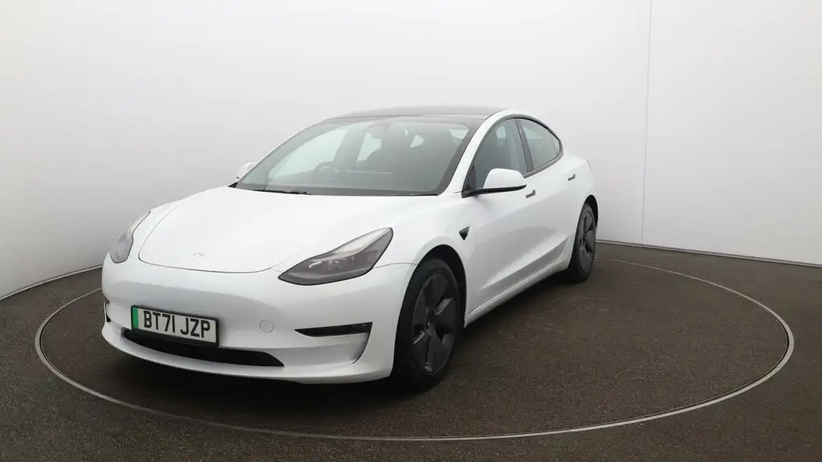 2021-tesla-model-3-e-long-range-awd-big-28