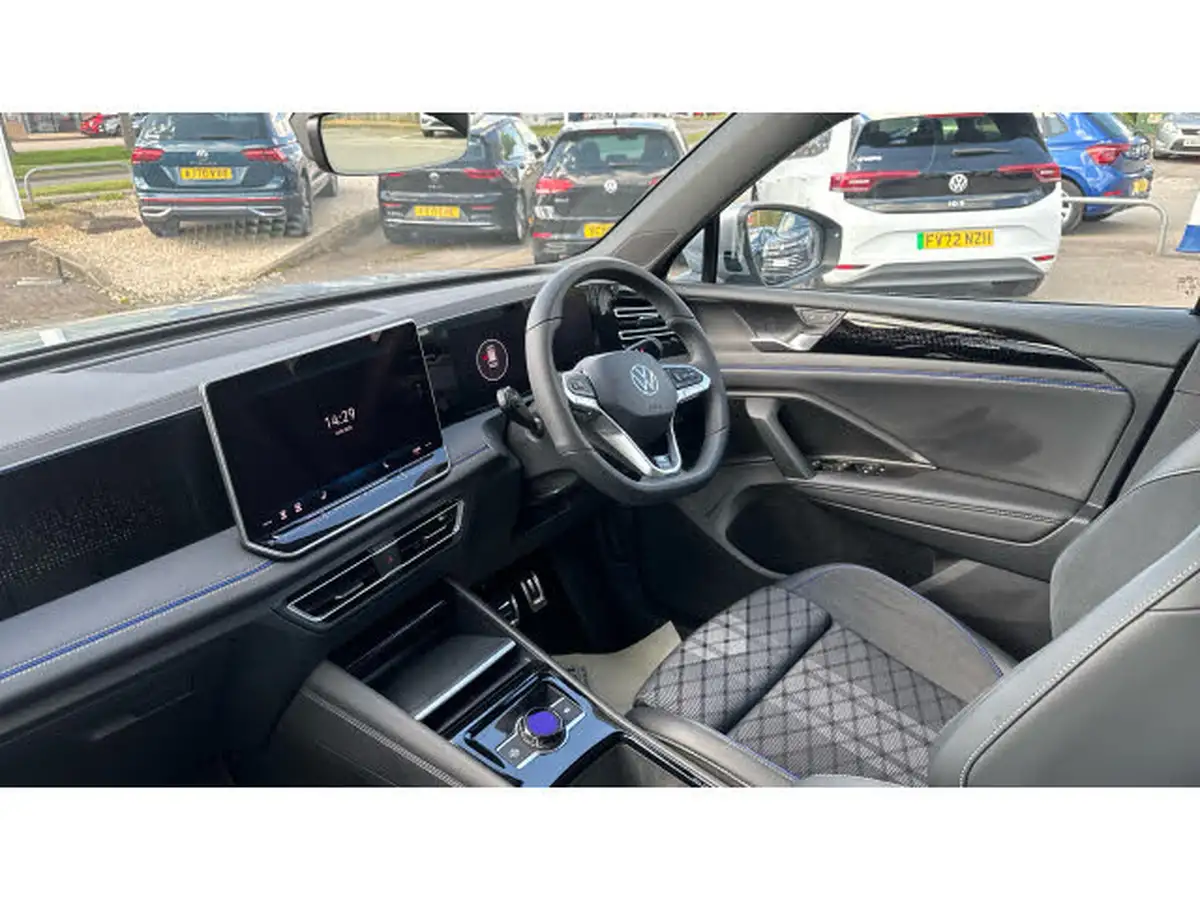 2025-volkswagen-tiguan-20-tsi-r-line-265ps-big-8
