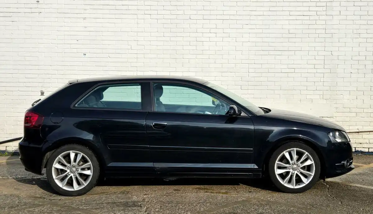 2012-audi-a3-20td-sport-140ps-hatchback-3d-big-12