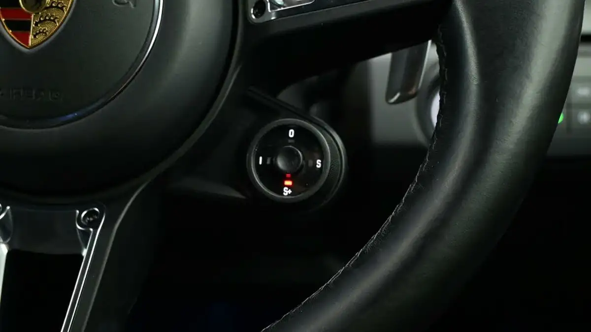 2022-porsche-cayenne-40-v8-turbo-coupe-big-46