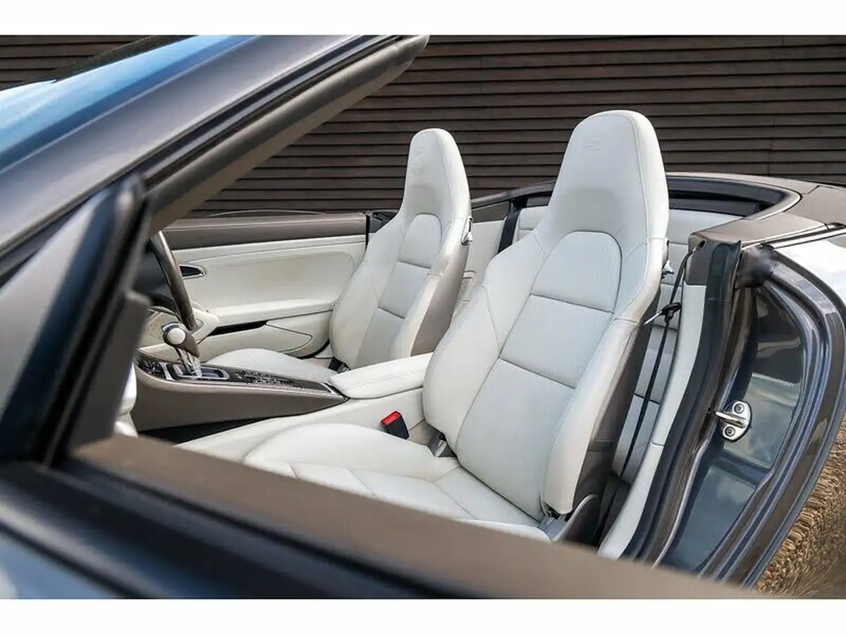 2013-porsche-911-38-carrera-4-s-cabriolet-pdk-big-35
