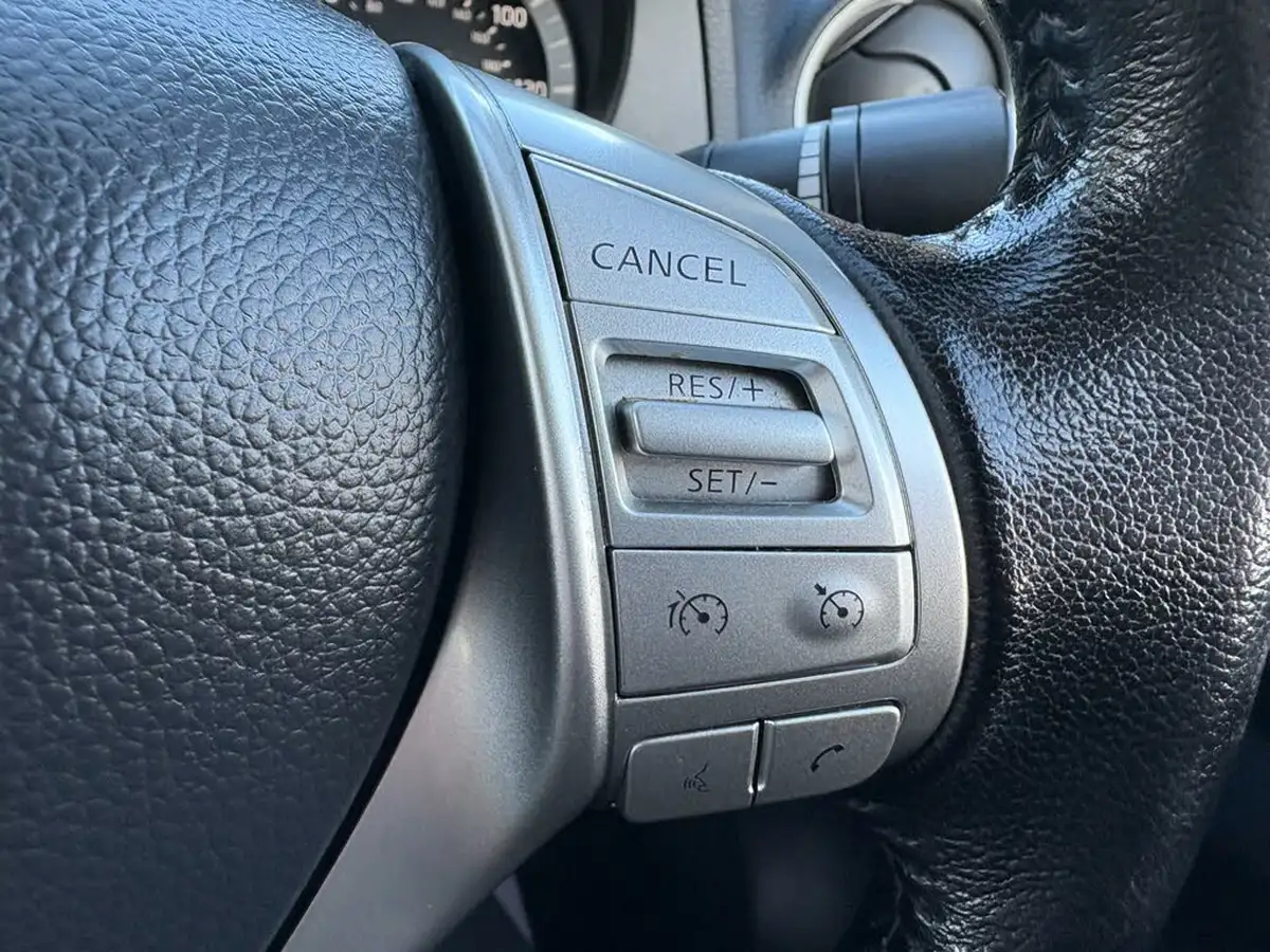 2020-nissan-navara-23dci-tt-tekna-8-navileather-auto-big-31