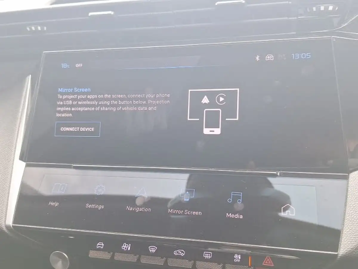 2022-peugeot-308-12-puretech-allure-premium-eat8-big-16