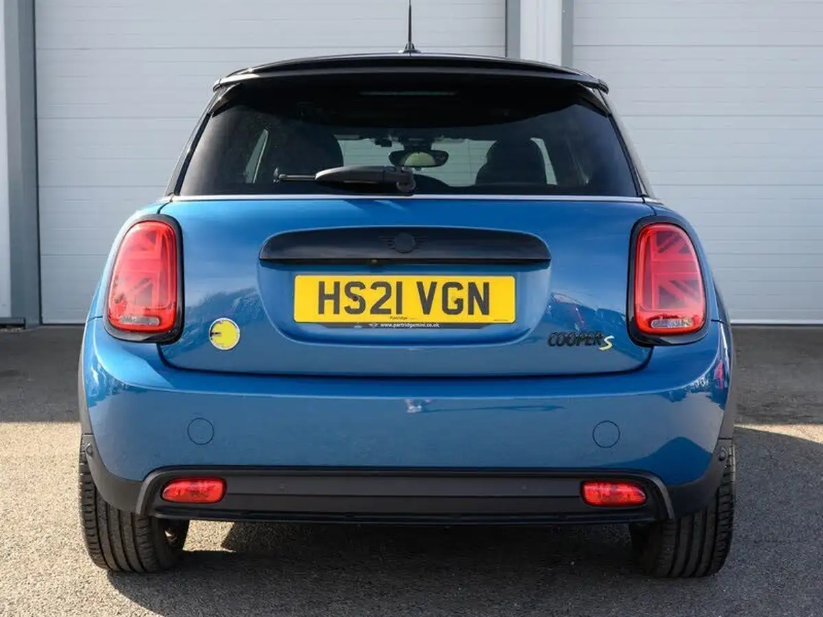 2021-mini-cooper-e-cooper-s-collection-edition-big-5