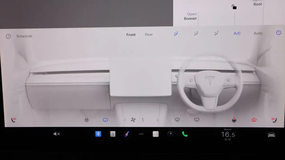 2022-tesla-model-y-e-long-range-big-12