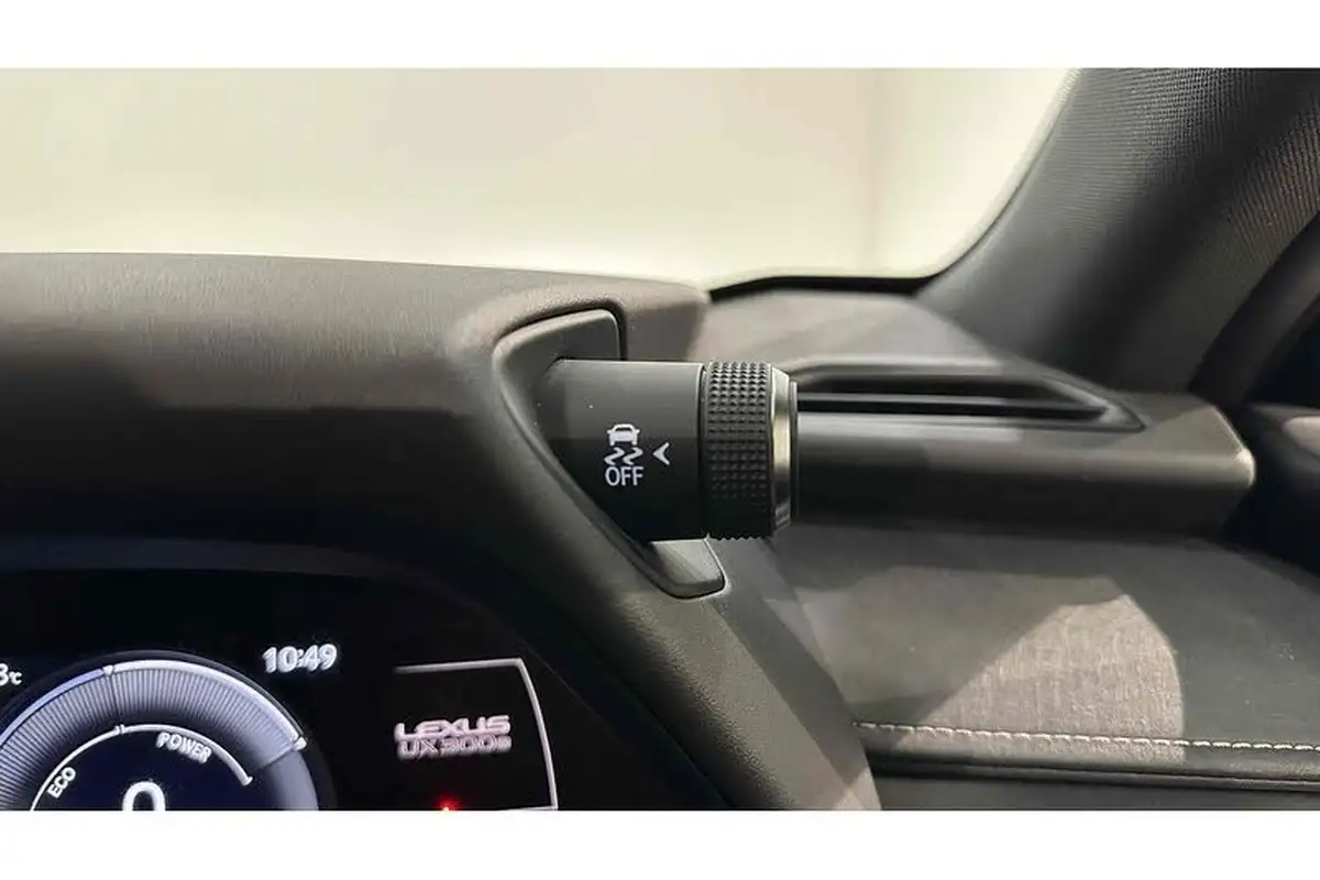 2022-lexus-ux-300e-e-ux-201bhp-big-29