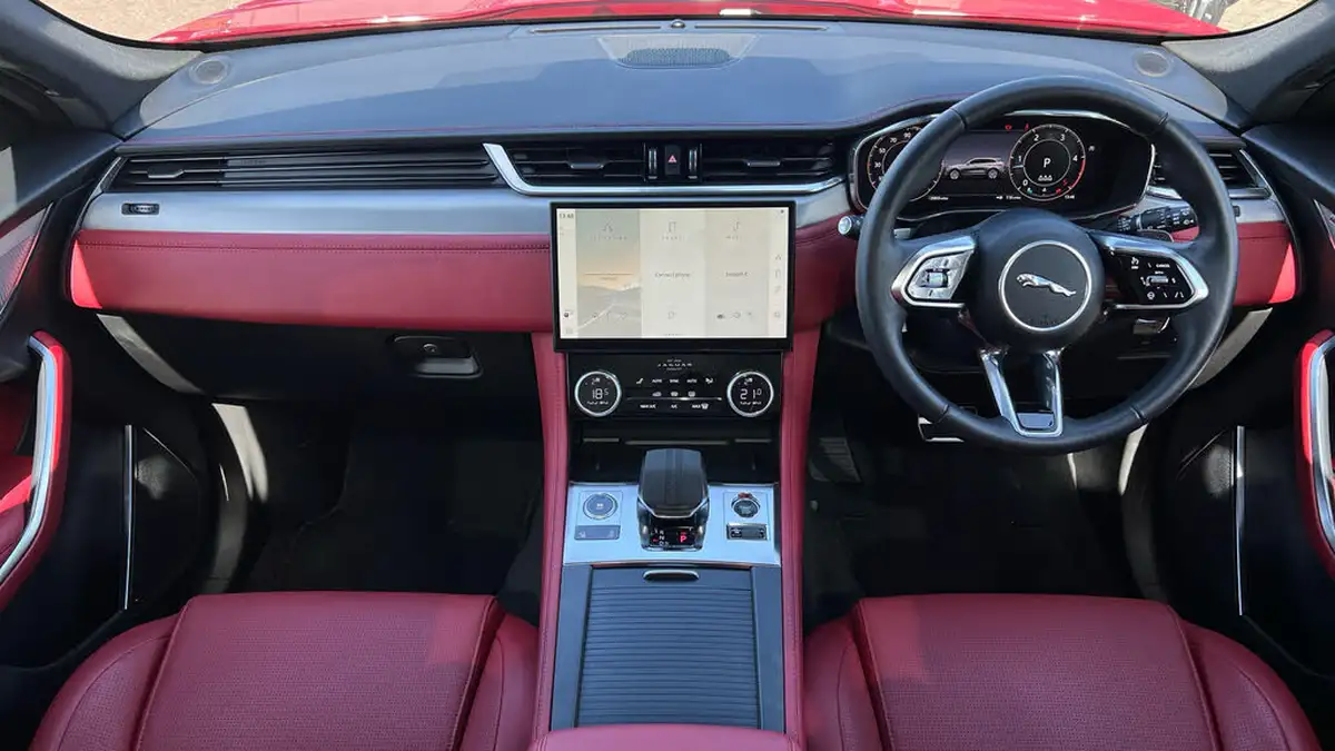 2023-jaguar-f-pace-20-d200-r-dynamic-se-black-big-8