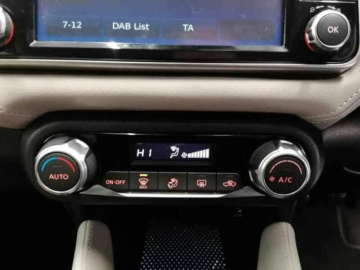 2017-nissan-micra-09-ig-t-tekna-big-20