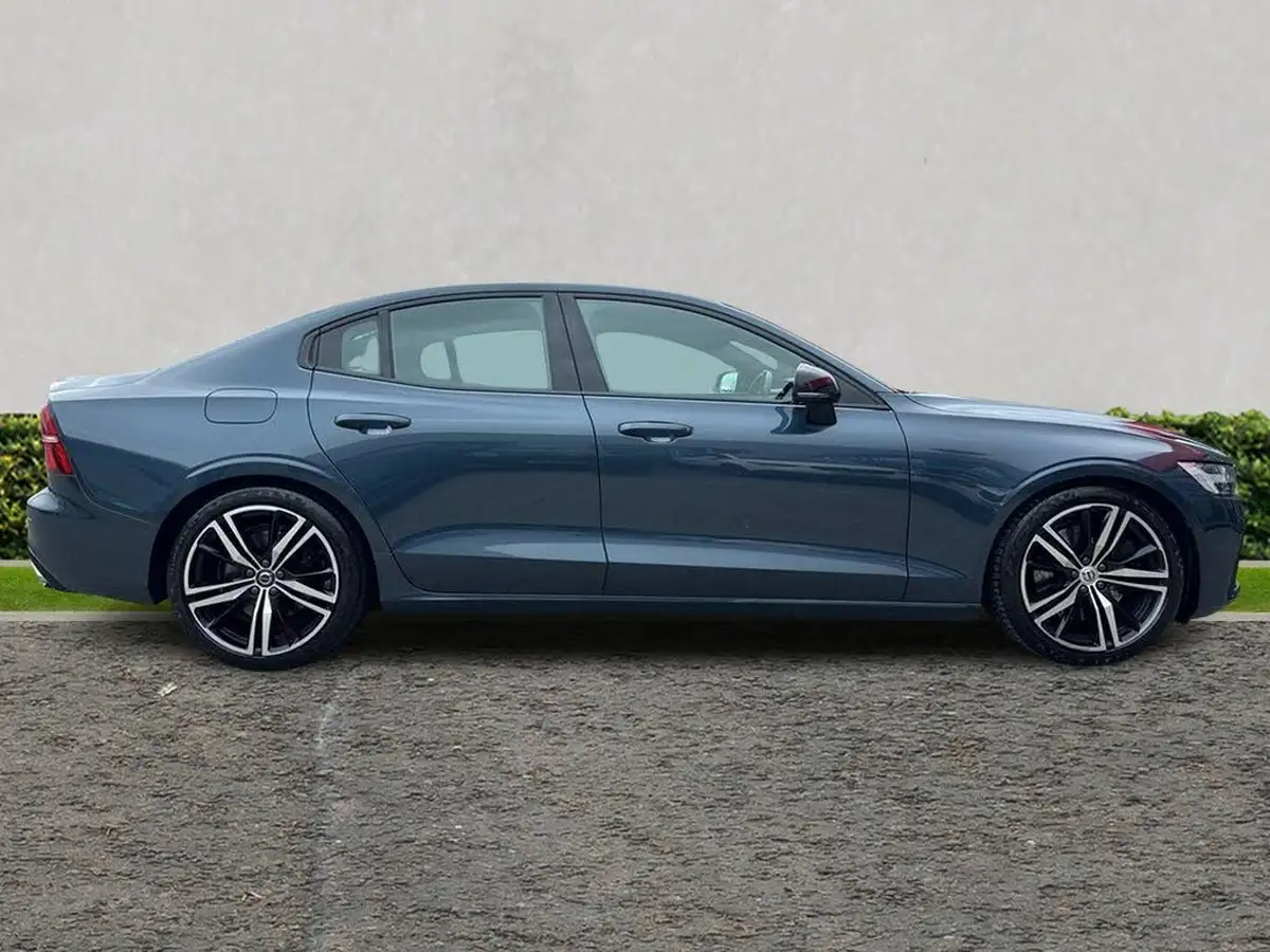 2019-volvo-s60-20-t5-r-design-plus-big-1