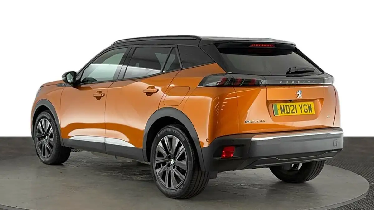 2021-peugeot-2008-suv-e-gt-premium-big-5