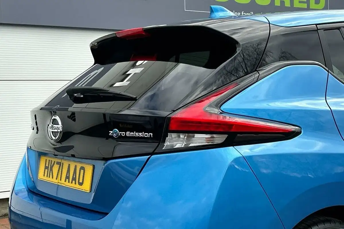 2021-nissan-leaf-e-n-connecta-big-19