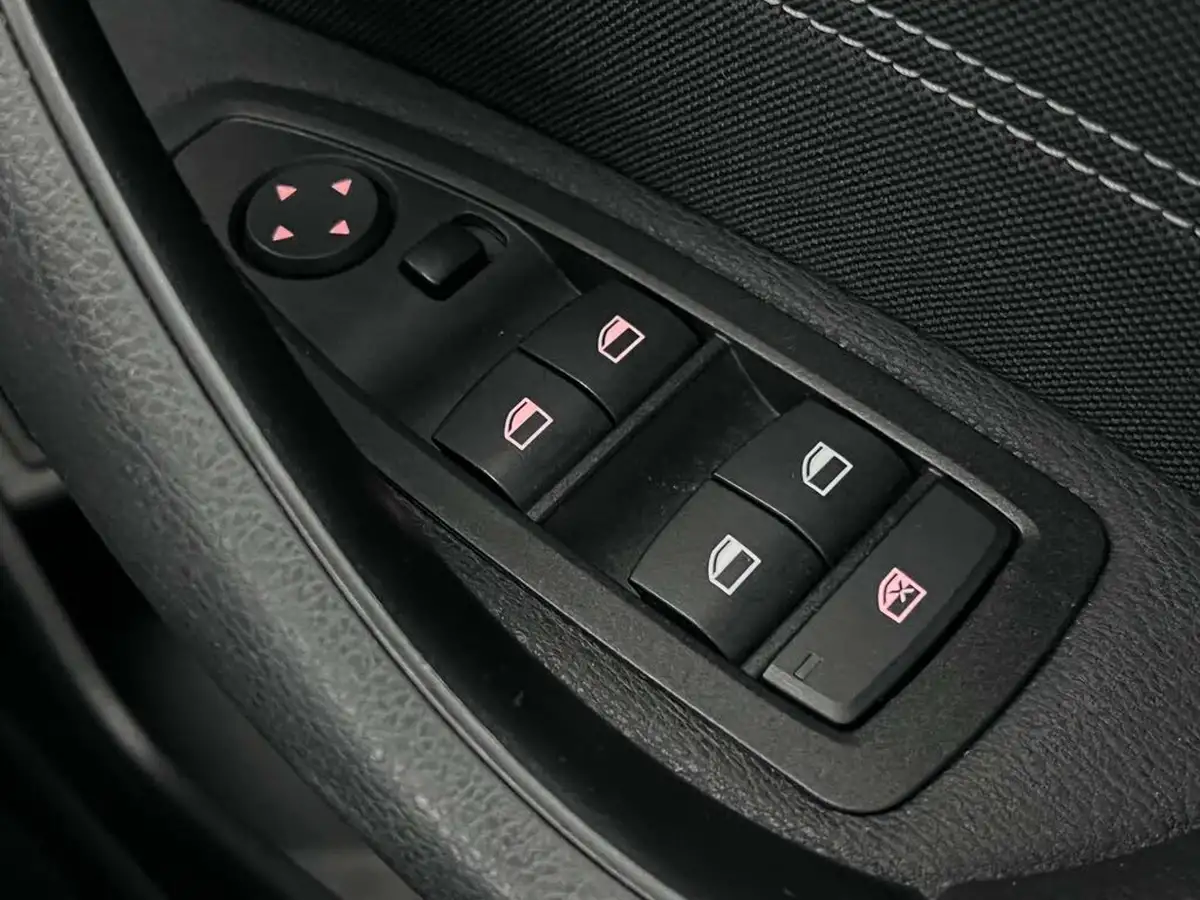 2021-bmw-x2-15-sdrive18i-sport-big-24