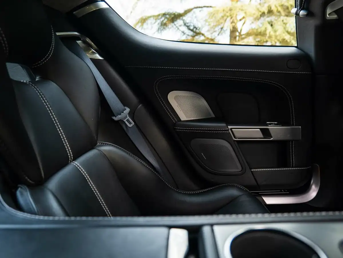 2012-aston-martin-rapide-s-v12-60-big-17