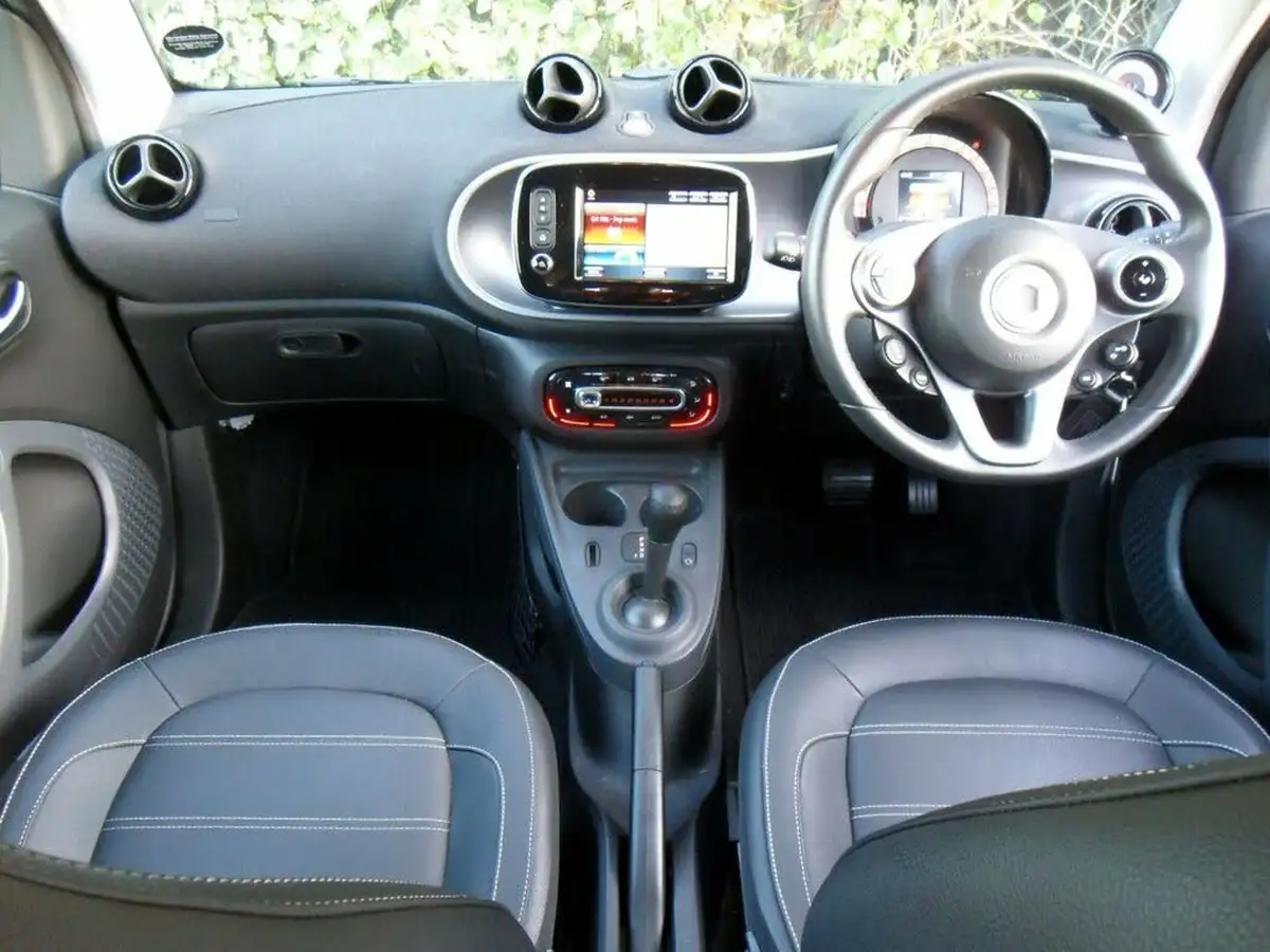2018-smart-fortwo-10-prime-70bhp-premiumss-coupe-twinamic-big-54