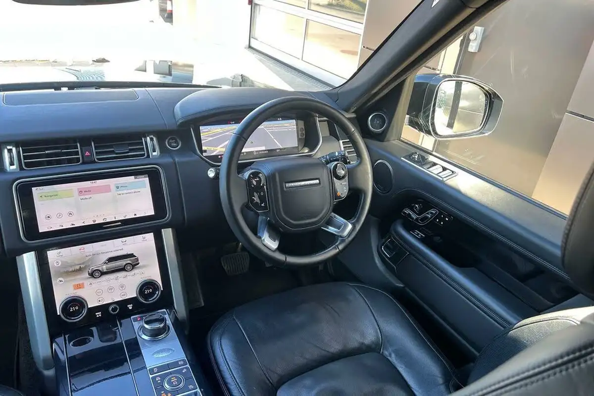 2019-land-rover-range-rover-20-p400e-vogue-se-big-25