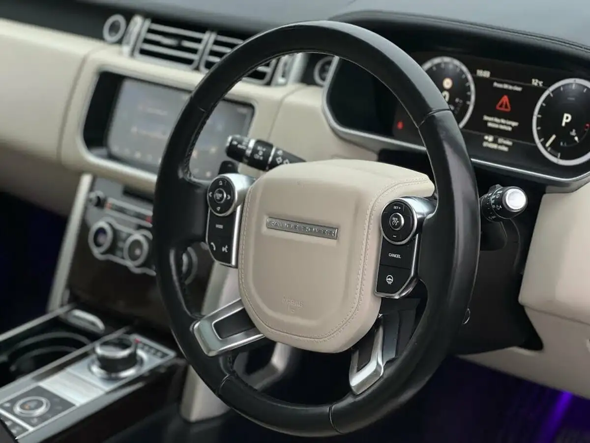 2017-land-rover-range-rover-30tdv6-vogue-se-258bhp-awd-big-10