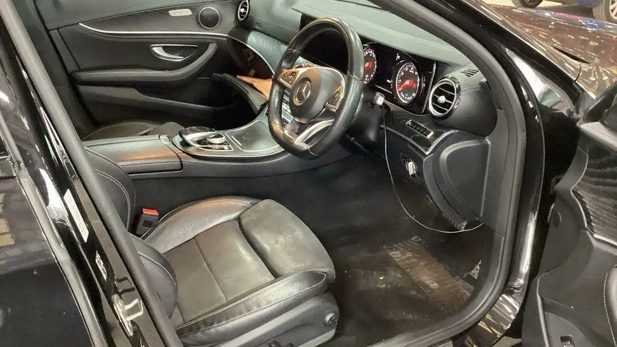 2018-mercedes-benz-e-class-20-e350e-amg-line-211ps-ss-big-7