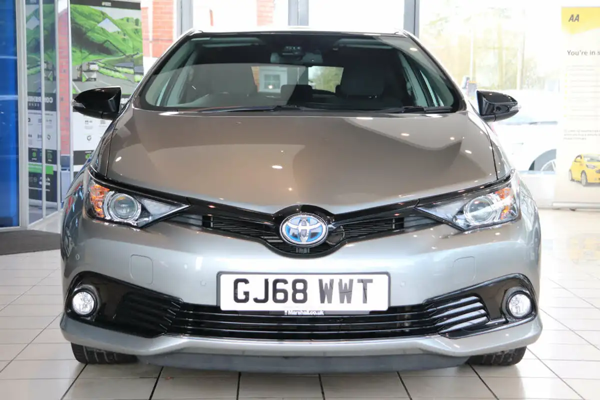 2018-toyota-auris-18-vvt-i-hsd-design-hatchback-big-10