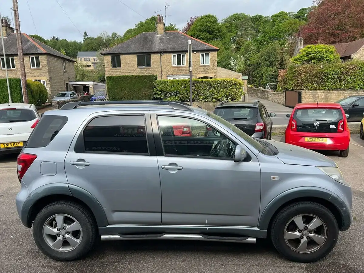 2007-daihatsu-terios-15-sx-big-6