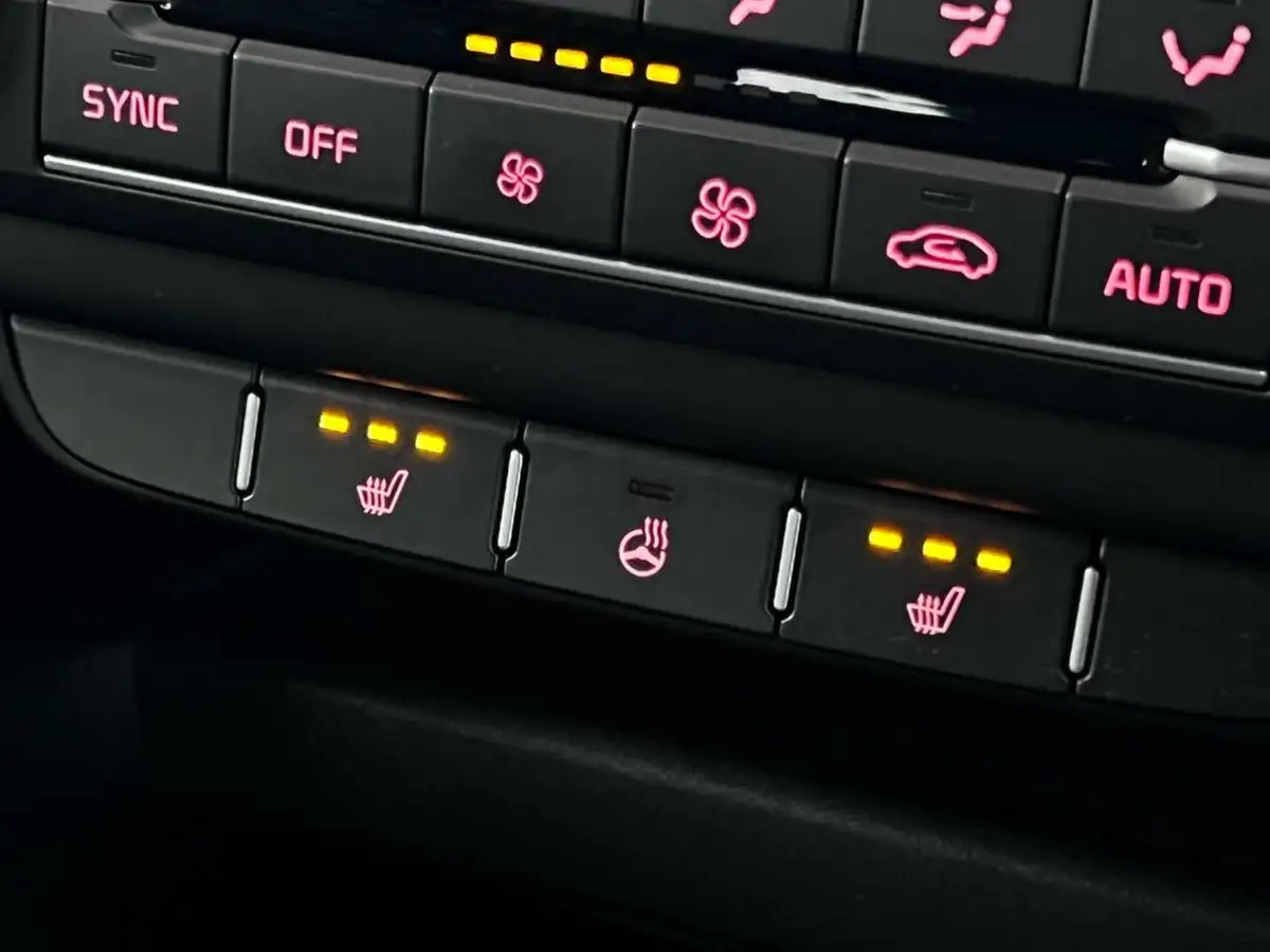 2022-kia-pro-ceed-15-t-gdi-gt-line-big-30